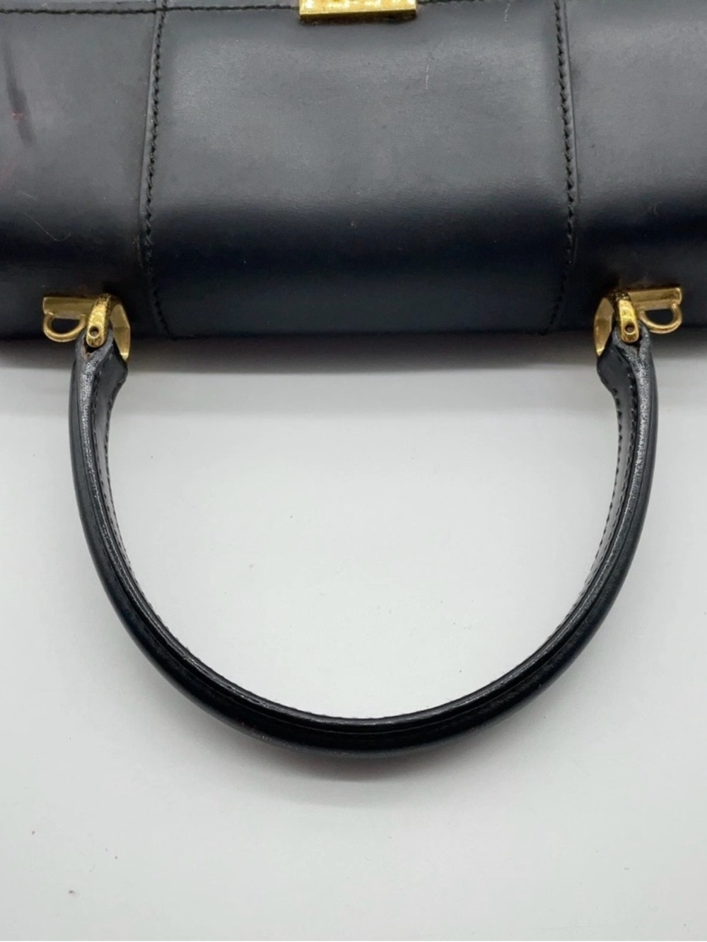 Authentic GUCCI Leather Black
2Way Handbag - Picture 3 of 14